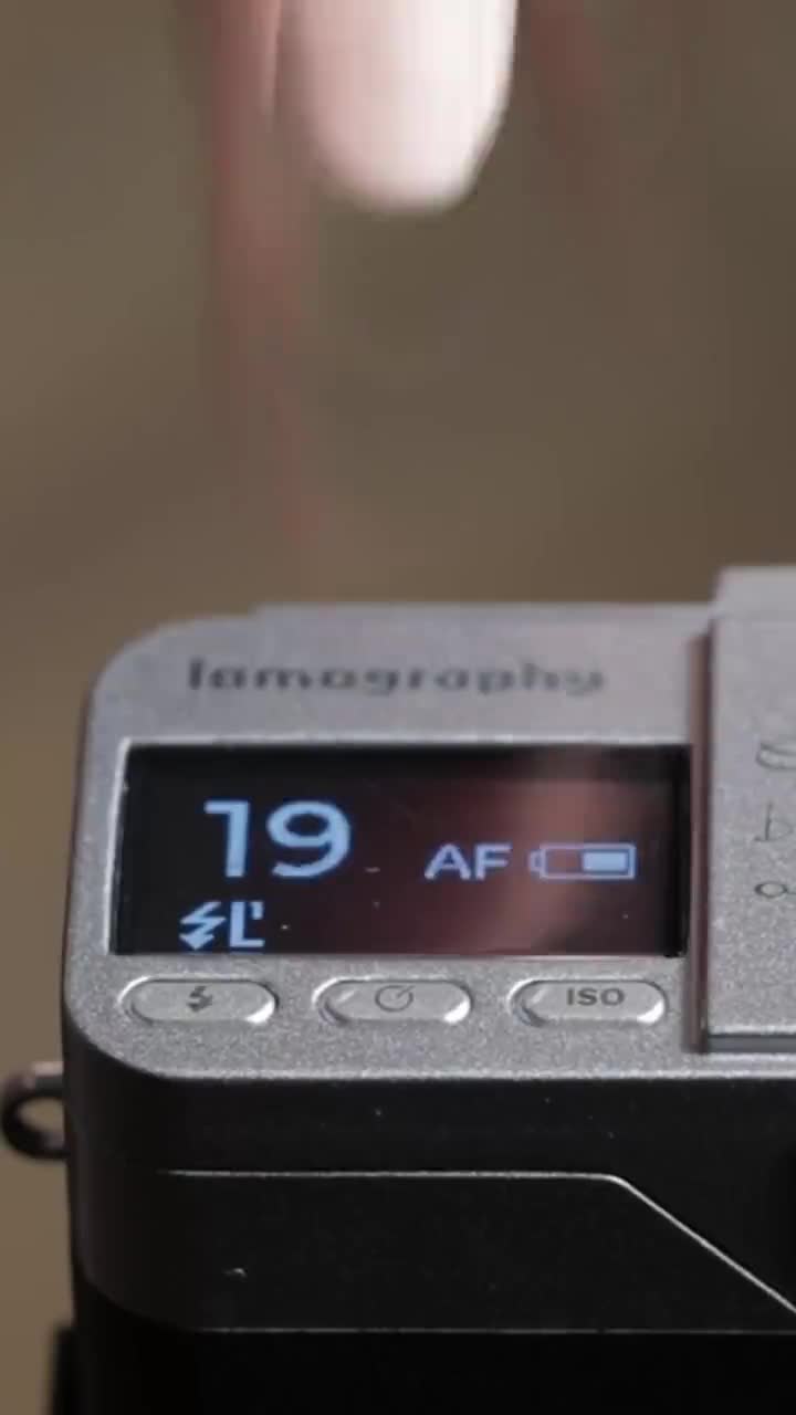 Lomography MC-A ブラック Lomo MC-A 35 mm Film Camera Black – Lomography